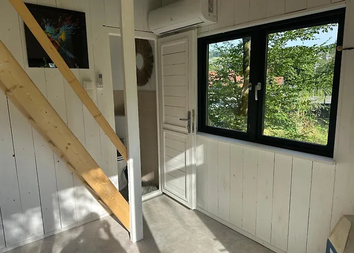 Tinyhaus & Souterrain Apartment In Ortenberg
